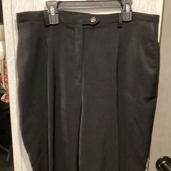 NWOT Sag Harbor Brand Women’s Size 16 Black Dress Slacks - Picture 3 of 11